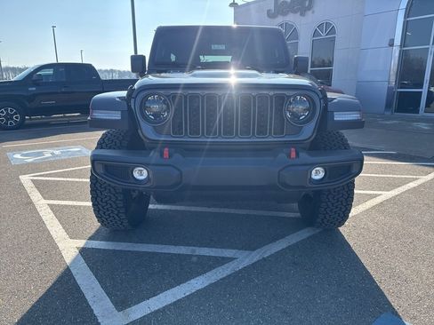 New 2026 Jeep Wrangler Unlimited Rubicon w/ Safety Group image 4