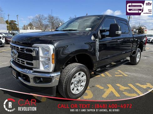 Used 2024 Ford F250 XLT w/ Snow Plow Prep Package image 3
