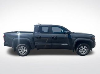 Used 2024 Toyota Tacoma SR5 AWD/4WD video 2