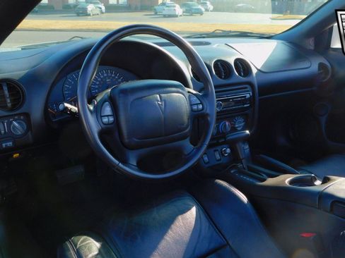 Used 2002 Pontiac Firebird Convertible image 18