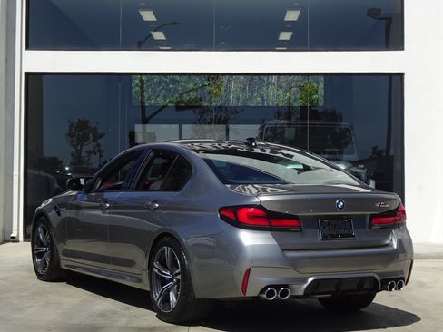 Used 2022 BMW M5 w/ Executive Package AWD/4WD image 4