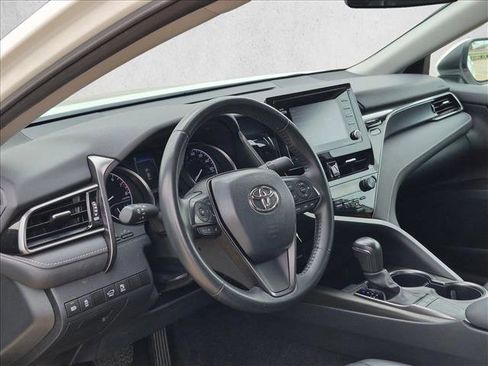 Used 2024 Toyota Camry SE FWD image 10