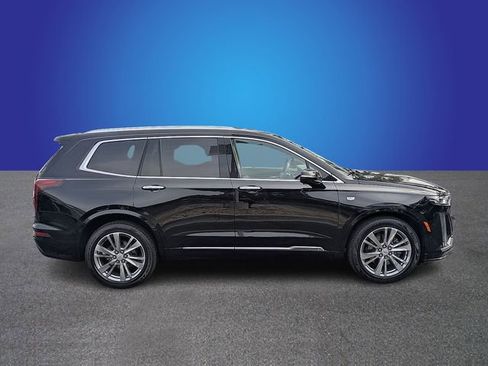 Certified 2023 Cadillac XT6 Premium Luxury w/ Technology Package FWD image 6