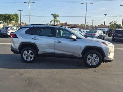 Used 2025 Toyota RAV4 XLE FWD image 4