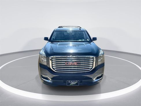 Used 2018 GMC Yukon SLT w/ Premium Edition image 3