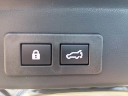 New 2025 Subaru Ascent Limited w/ Popular Package #2 image 12