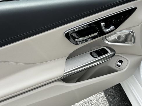 Certified 2026 Mercedes-Benz CLE 300 4MATIC Coupe image 11