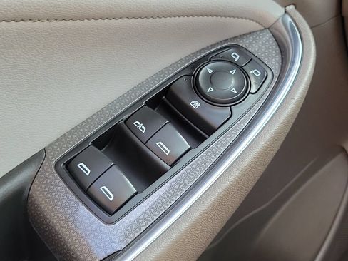 Used 2017 Chevrolet Malibu Hybrid w/ Leather Package FWD image 14
