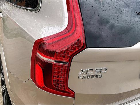 Certified 2024 Volvo XC90 T8 Ultimate w/ Protection Package Premier AWD/4WD image 39