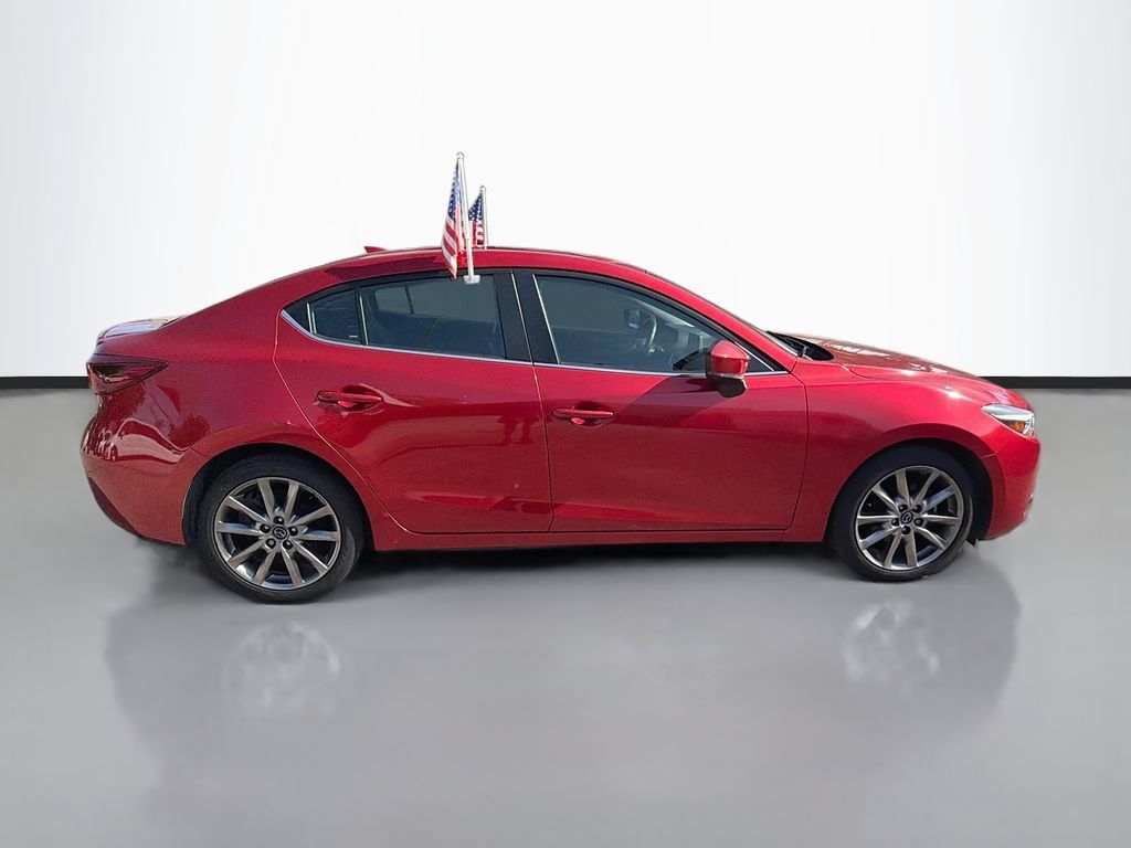 Used 2018 MAZDA MAZDA3 Grand Touring FWD image 8