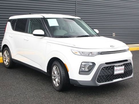 Used 2020 Kia Soul LX image 10