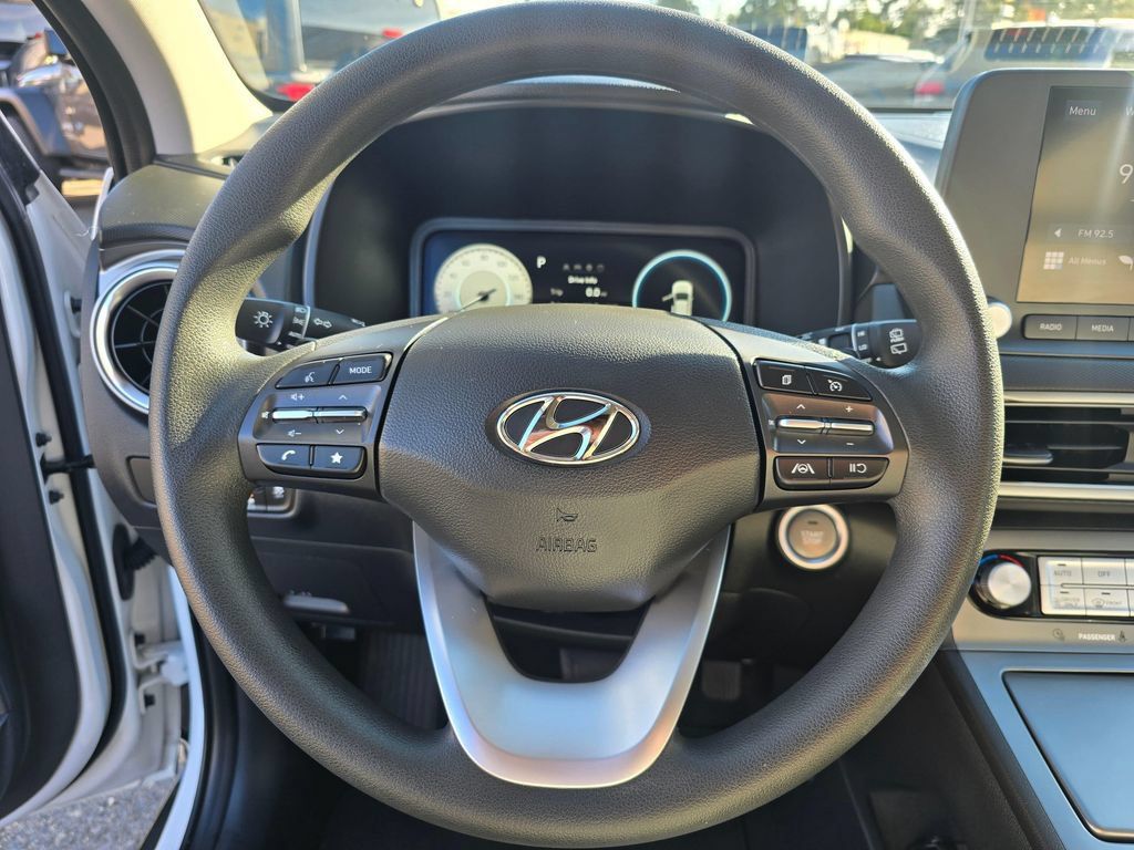 Used 2023 Hyundai Kona SE FWD image 19
