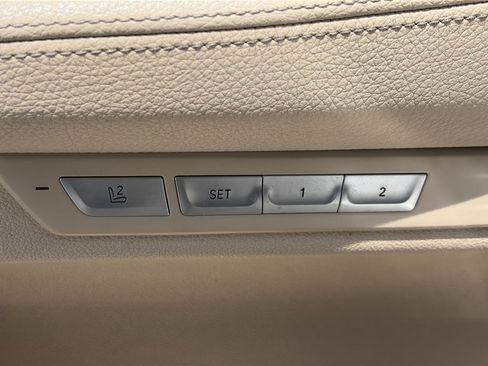 Used 2018 BMW 740i RWD image 32