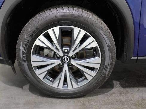 Certified 2023 Nissan Rogue SV FWD image 10