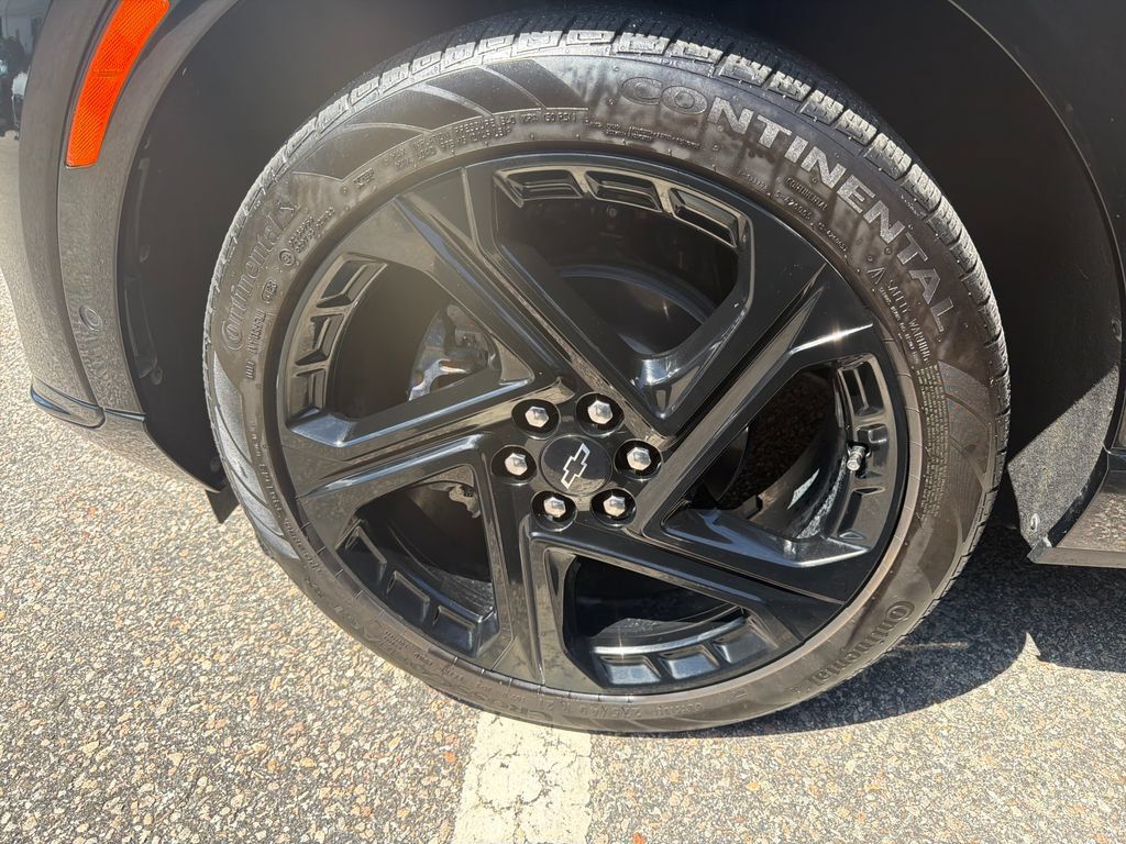 Certified 2024 Chevrolet Equinox EV RS AWD/4WD image 27