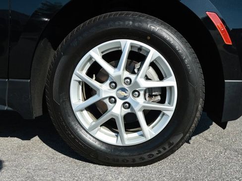 Used 2023 Chevrolet Equinox LS w/ LPO, Floor Liner Package FWD image 5