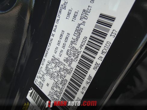 Used 2025 Toyota Tacoma TRD Sport AWD/4WD image 86