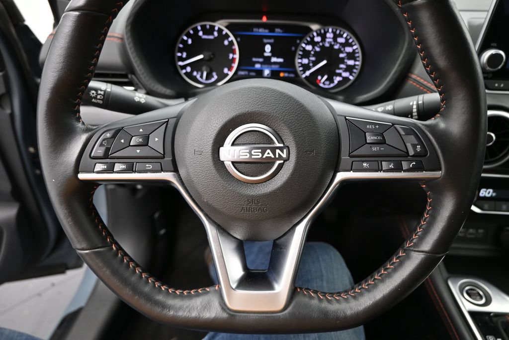 Used 2025 Nissan Sentra SR w/ SR Premium Package FWD image 14