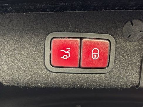 Used 2019 Mercedes-Benz C 300 Sedan image 10