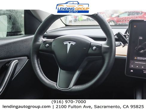 Used 2021 Tesla Model Y Long Range image 14