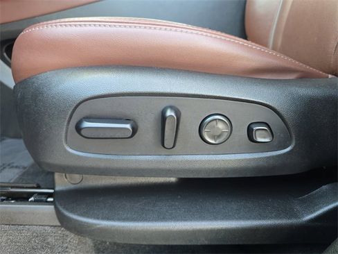 Certified 2020 Buick Enclave Avenir w/ Avenir Technology Package image 19