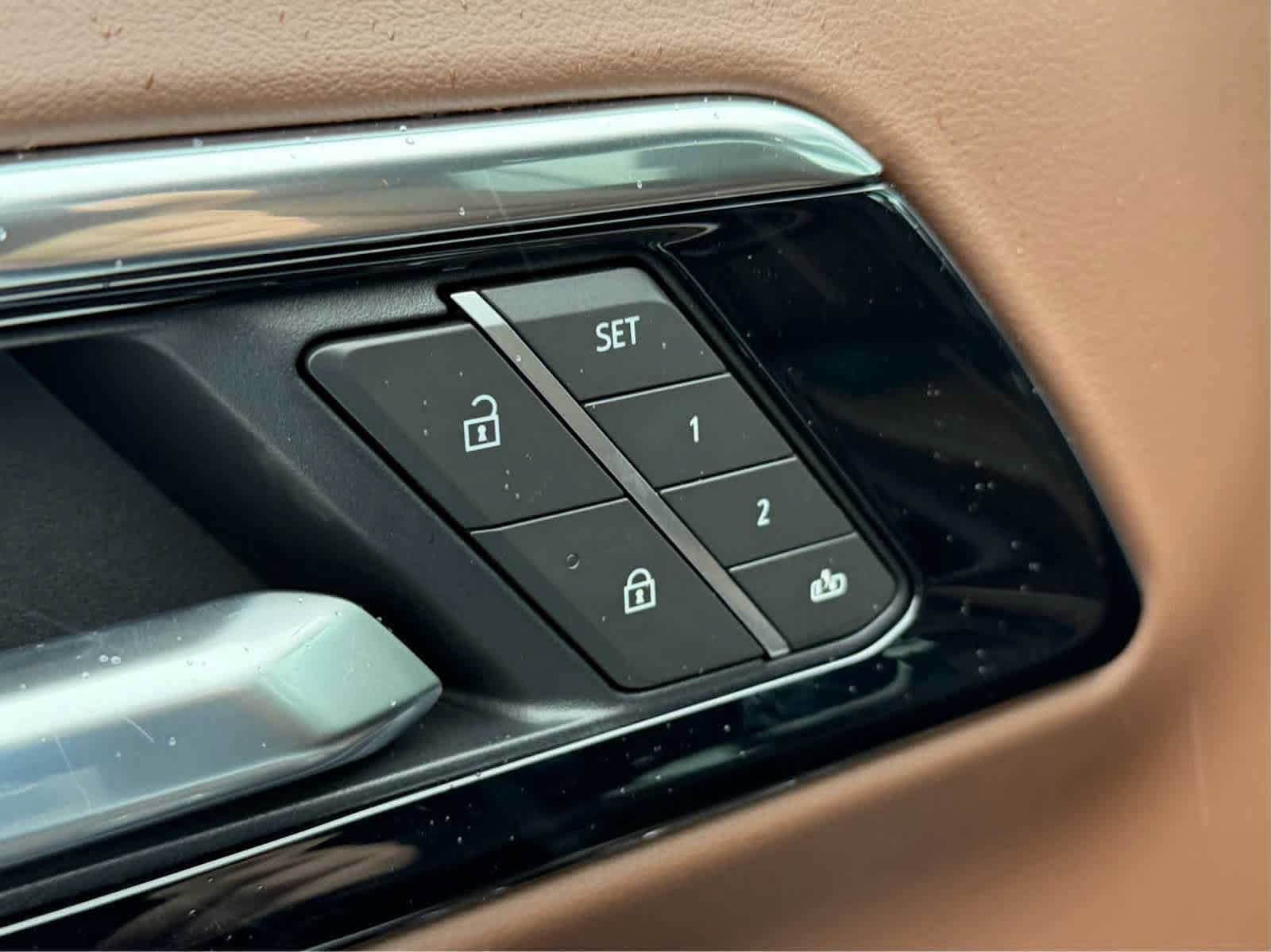 New 2027 Chevrolet Tahoe High Country AWD/4WD image 19