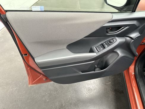 Used 2024 Subaru Crosstrek 2.0i Premium AWD/4WD image 17