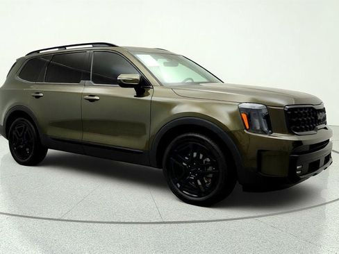Used 2025 Kia Telluride SX X-Line AWD/4WD image 3