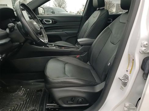 Used 2022 Jeep Compass High Altitude image 11