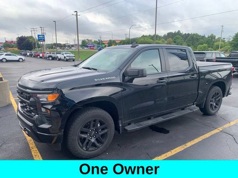 Used 2024 Chevrolet Silverado 1500 Custom AWD/4WD image 1