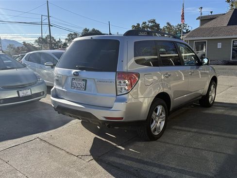 Used 2010 Subaru Forester 2.5X Premium AWD/4WD image 4