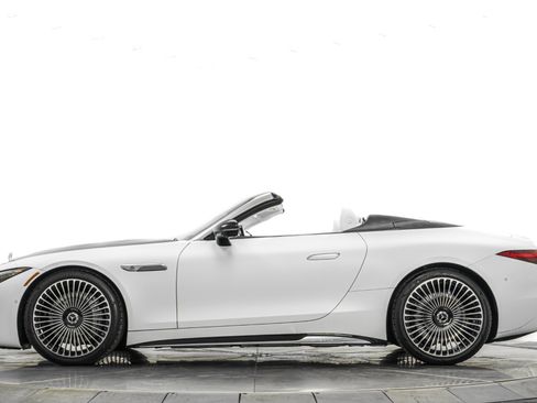 Used 2026 Mercedes-Benz Maybach SL 680 image 6