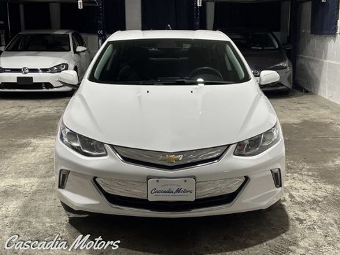 Used 2018 Chevrolet Volt LT FWD image 4