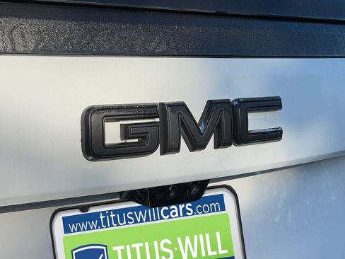 Used 2025 GMC Yukon AT4 w/ AT4 Premium Plus Package AWD/4WD image 35
