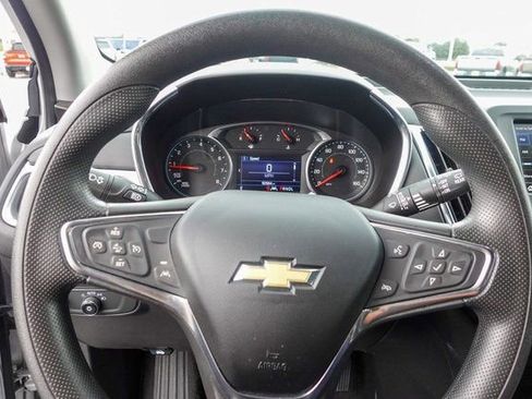 Used 2021 Chevrolet Equinox LT image 12