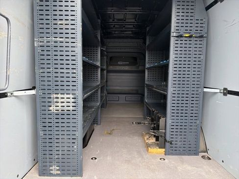 Used 2020 Mercedes-Benz Sprinter 3500 image 21