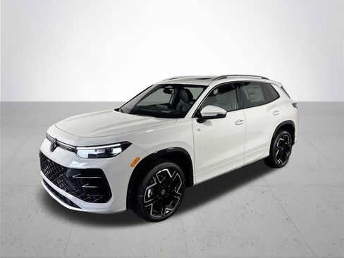 New 2026 Volkswagen Tiguan SEL R-Line image 2