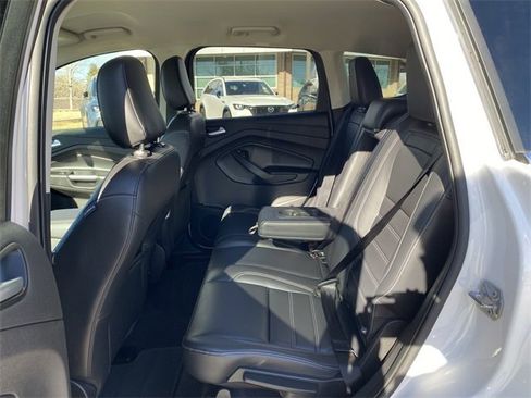 Used 2019 Ford Escape SEL image 25