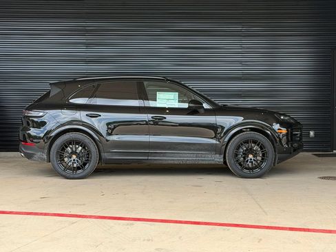 New 2026 Porsche Cayenne AWD/4WD image 8