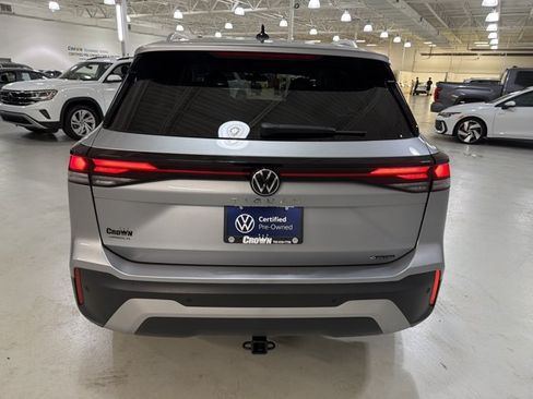 Used 2025 Volkswagen Tiguan S AWD/4WD image 7