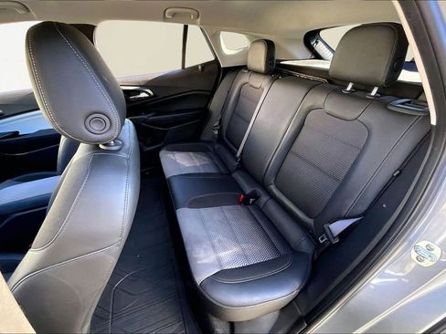 Certified 2024 Chevrolet Trax LT w/ LT Convenience Package image 21