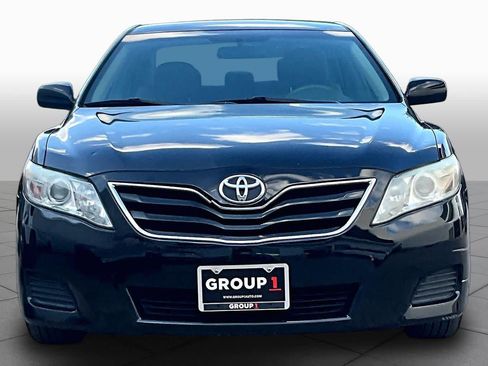 Used 2011 Toyota Camry LE w/ LE Extra-Value Pkg FWD image 3