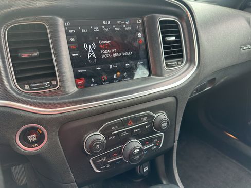 Used 2018 Dodge Charger GT AWD/4WD image 27