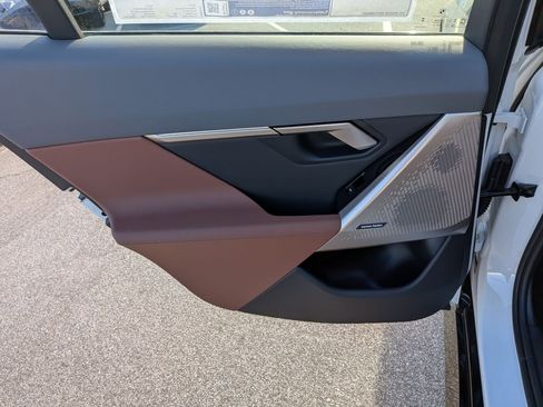 New 2026 BMW 530i xDrive w/ M Sport Package image 27