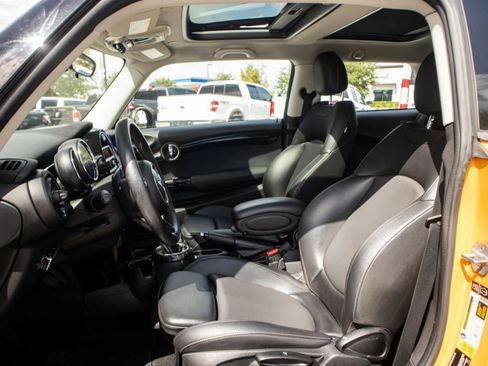 Used 2014 MINI Cooper 2-Door Hardtop FWD image 26