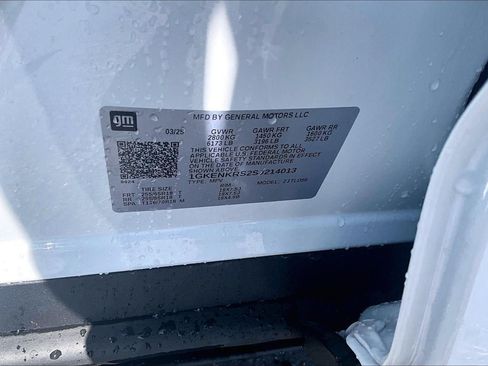 Used 2025 GMC Acadia Elevation FWD image 33