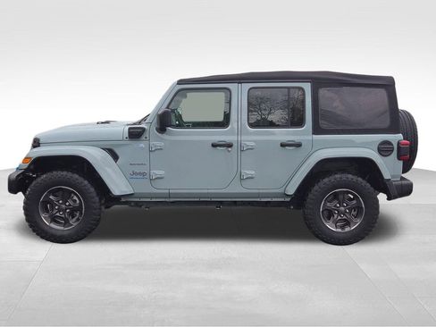 Used 2024 Jeep Wrangler Unlimited Sahara w/ Technology Group AWD/4WD image 14