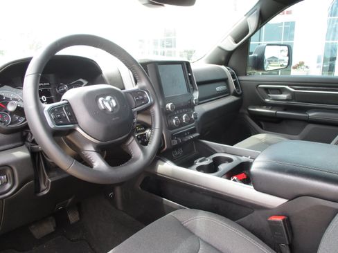 Used 2024 RAM 1500 Big Horn AWD/4WD image 9