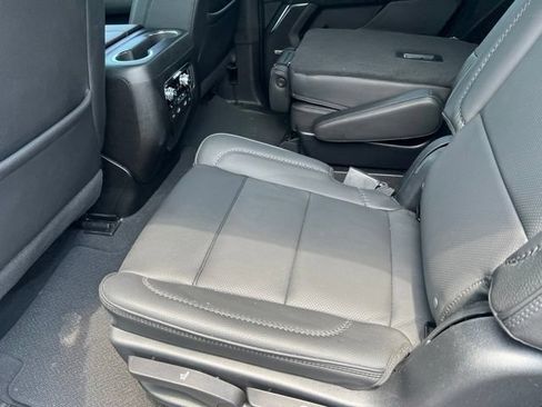Certified 2023 GMC Yukon Denali w/ Denali Reserve Package AWD/4WD image 27