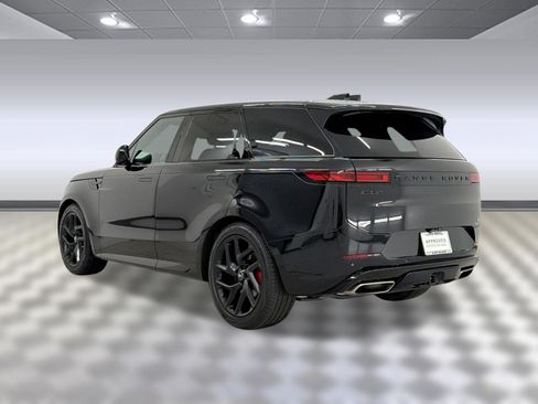 Used 2024 Land Rover Range Rover Sport Dynamic SE AWD/4WD image 3
